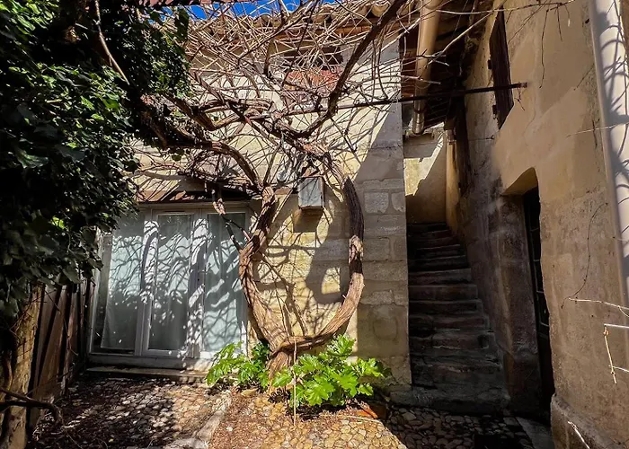 Bucolic Garden - Magical View - The Bohemian Life! Holiday home Villeneuve-les-Avignon
